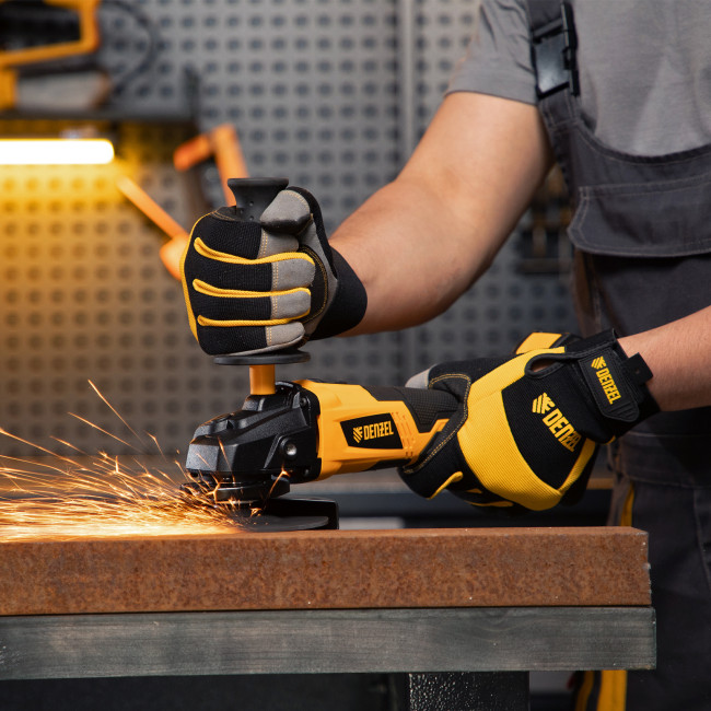 Машина углошлифовальная аккумуляторная бесщет. BLG-IB-18-125-4, Li-ion, 18 В Denzel Машина углошлифовальная аккумуляторная бесщет. BLG-IB-18-125-4, Li-ion, 18 В Denzel