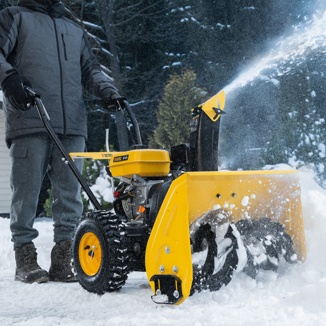 Бензиновая снегоуборочная машина SB 560, 212 cc, ручной старт Denzel Бензиновая снегоуборочная машина SB 560, 212 cc, ручной старт Denzel