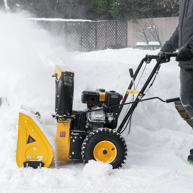 Бензиновая снегоуборочная машина SB 560, 212 cc, ручной старт Denzel Бензиновая снегоуборочная машина SB 560, 212 cc, ручной старт Denzel