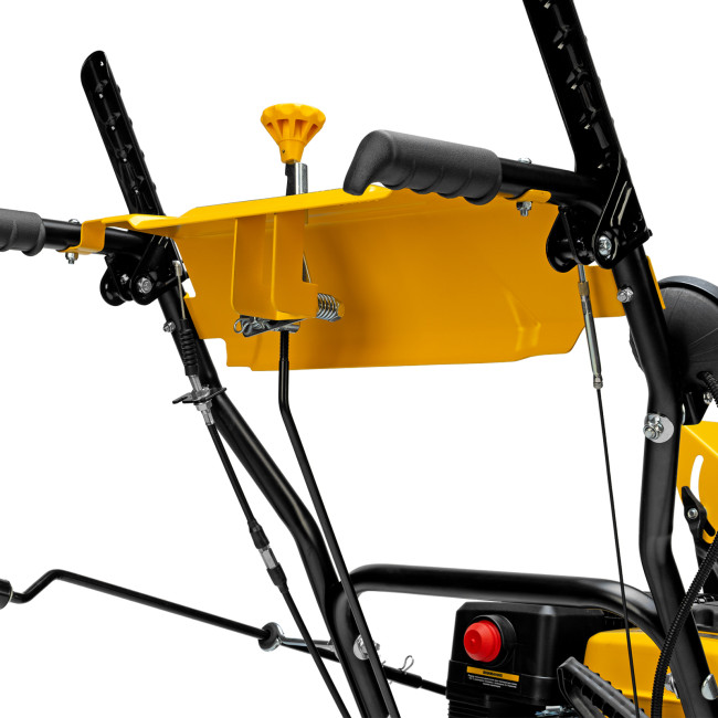 Бензиновая снегоуборочная машина SB 560 LP, 212 cc, электростартер, фара Denzel Бензиновая снегоуборочная машина SB 560 LP, 212 cc, электростартер, фара Denzel