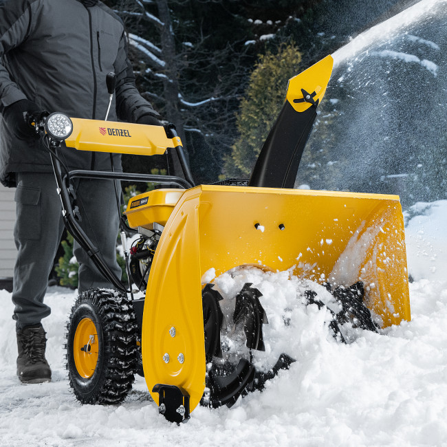 Бензиновая снегоуборочная машина SBM 610, 212 cc, ручной старт, фара Denzel Бензиновая снегоуборочная машина SBM 610, 212 cc, ручной старт, фара Denzel