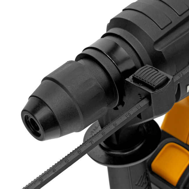 Перфоратор аккумуляторный BLRH-IB-26 Li-Ion, 18 В Denzel Перфоратор аккумуляторный BLRH-IB-26 Li-Ion, 18 В Denzel