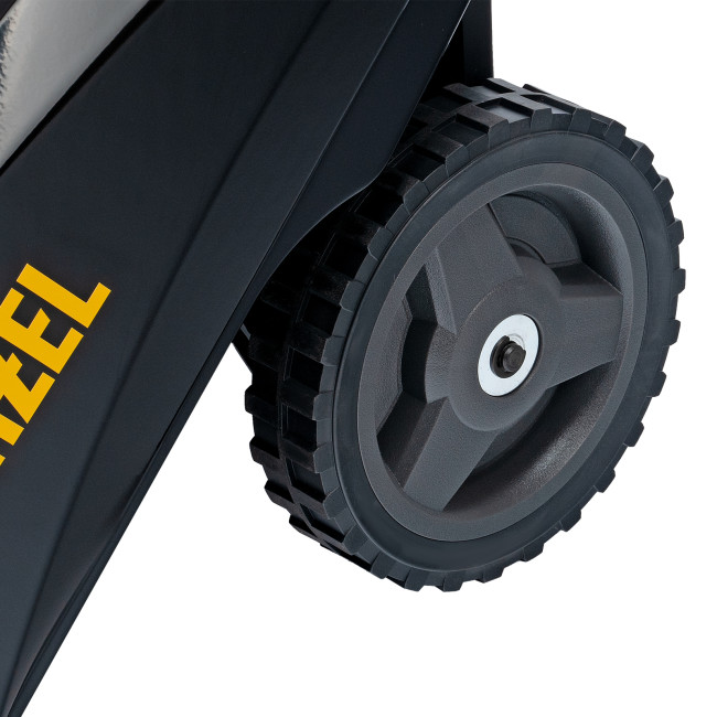 Бензиновая снегоуборочная машина SB 460, 99cc, ручной старт Denzel Бензиновая снегоуборочная машина SB 460, 99cc, ручной старт Denzel