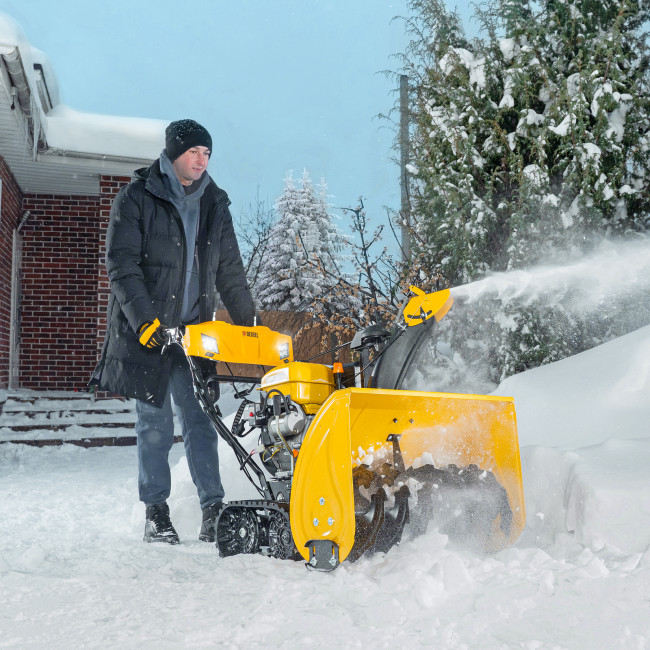 Бензиновая снегоуборочная машина SBL 711DT PRO, 420cc, гусеницы, эл.старт, блок. дифф. Denzel Бензиновая снегоуборочная машина SBL 711DT PRO, 420cc, гусеницы, эл.старт, блок. дифф. Denzel