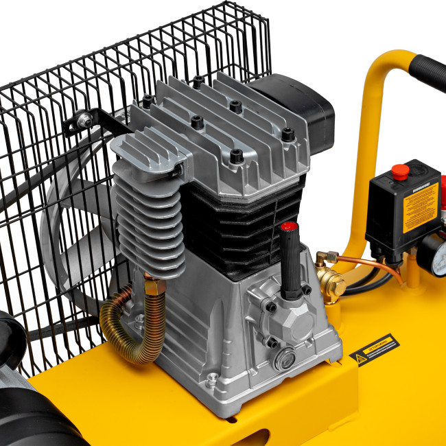 Компрессор воздушный BCI2300/100, ременный привод, 2.3 кВт, 100 литров, 400 л/мин Denzel Компрессор воздушный BCI2300/100, ременный привод, 2.3 кВт, 100 литров, 400 л/мин Denzel