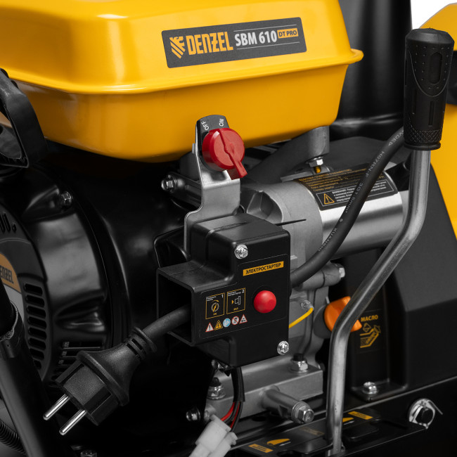Бензиновая снегоуборочная машина SBM 610DT PRO, 212cc, гусеницы, эл.старт, блок. дифф. Denzel Бензиновая снегоуборочная машина SBM 610DT PRO, 212cc, гусеницы, эл.старт, блок. дифф. Denzel