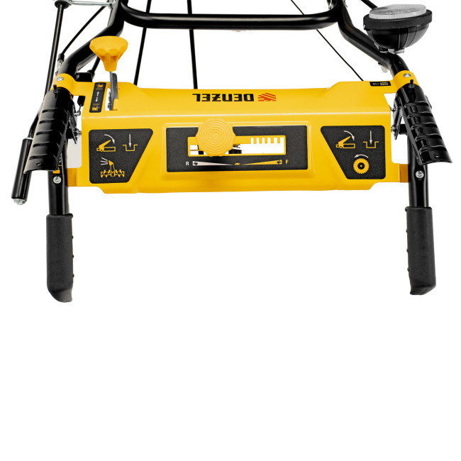 Гибридная снегоуборочная машина с функц. подметания SWB-600, 212 сс, руч. старт, 2 насадки Denzel Гибридная снегоуборочная машина с функц. подметания SWB-600, 212 сс, руч. старт, 2 насадки Denzel