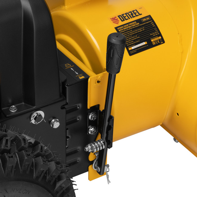Гибридная снегоуборочная машина с функц. подметания SWB-600, 212 сс, руч. старт, 2 насадки Denzel Гибридная снегоуборочная машина с функц. подметания SWB-600, 212 сс, руч. старт, 2 насадки Denzel