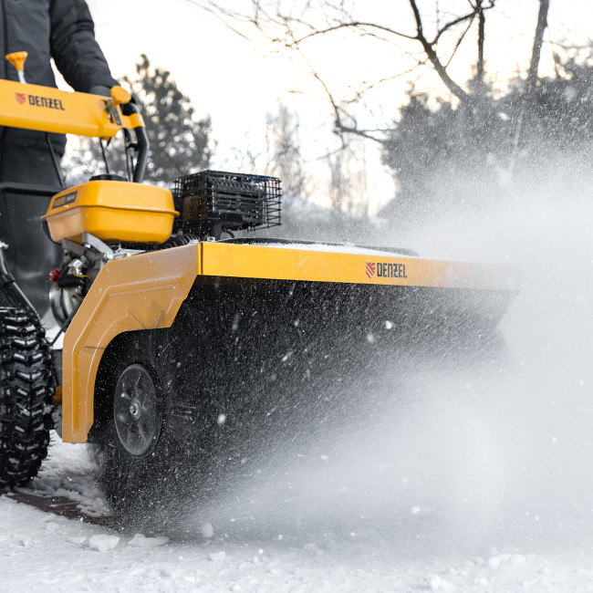 Гибридная снегоуборочная машина с функц. подметания SWB-600, 212 сс, руч. старт, 2 насадки Denzel Гибридная снегоуборочная машина с функц. подметания SWB-600, 212 сс, руч. старт, 2 насадки Denzel