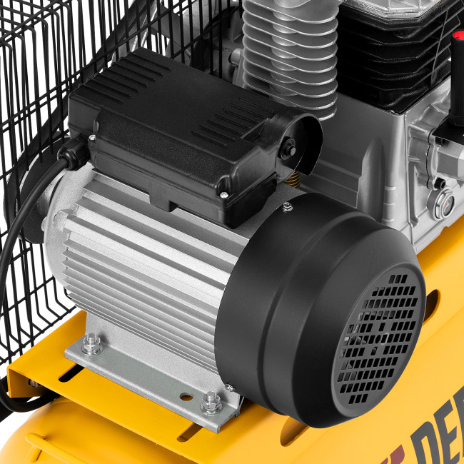 Компрессор воздушный BCI2300/50, ременный привод, 2.3 кВт, 50 литров, 400 л/мин Denzel Компрессор воздушный BCI2300/50, ременный привод, 2.3 кВт, 50 литров, 400 л/мин Denzel