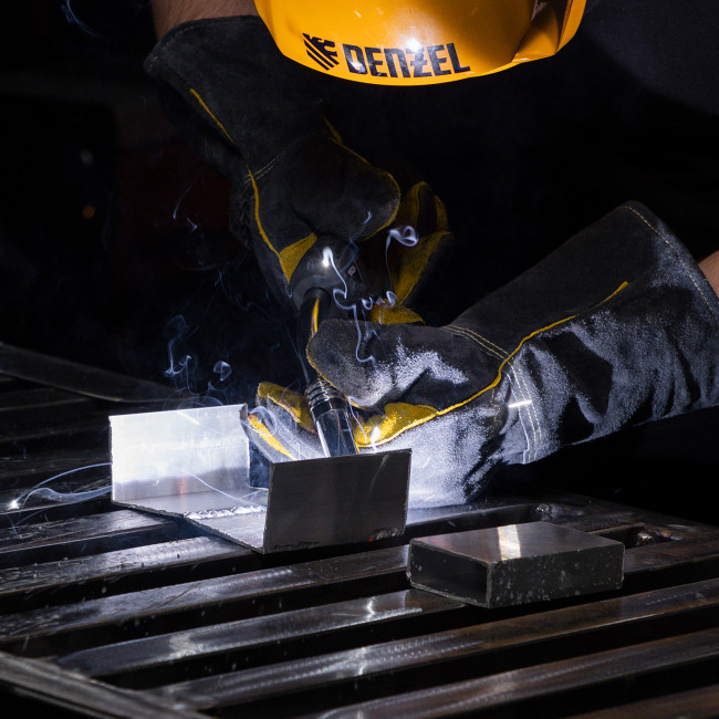 Аппарат инвертор. полуавтомат. сварки MultiMIG-200DP Synergy Double Pulse, 200 А, ПВ 80% Denzel Аппарат инвертор. полуавтомат. сварки MultiMIG-200DP Synergy Double Pulse, 200 А, ПВ 80% Denzel