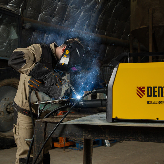 Аппарат инвертор. полуавтомат. сварки MultiMIG-200DP Synergy Double Pulse, 200 А, ПВ 80% Denzel Аппарат инвертор. полуавтомат. сварки MultiMIG-200DP Synergy Double Pulse, 200 А, ПВ 80% Denzel