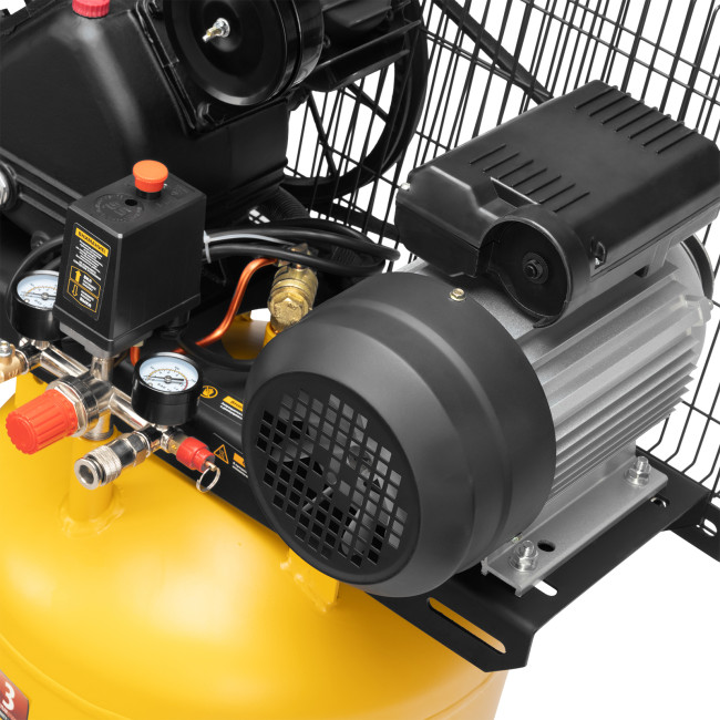 Компрессор воздушный BCV2200/100V, ременный привод , 2.3 кВт, 100 литров, 440 л/мин Denzel Компрессор воздушный BCV2200/100V, ременный привод , 2.3 кВт, 100 литров, 440 л/мин Denzel