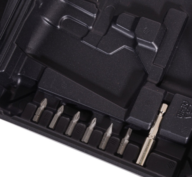 Дрель-шуруповерт аккумуляторная ДА-18-2ЛК-У Ресанта