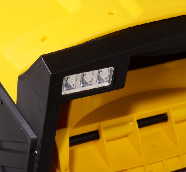 Снегоуборщик электрический Huter SGC 2500EL Снегоуборщик электрический Huter SGC 2500EL