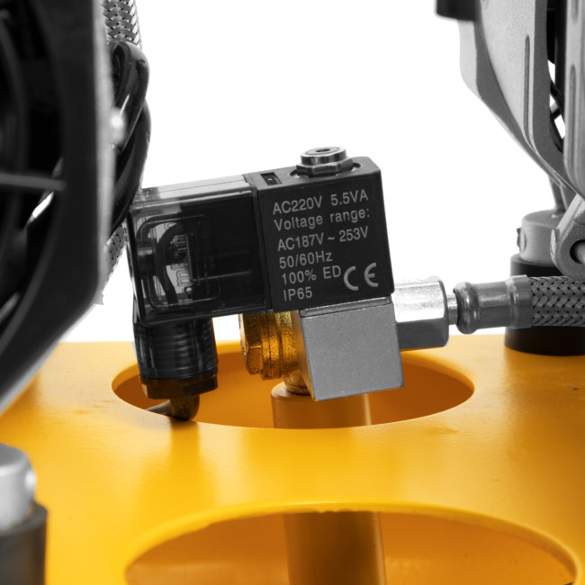 Компрессор безмасляный, малошумный DLS 2200/50, 2200 Вт, 2x1100, 50 л, 380 л/мин Denzel Компрессор безмасляный, малошумный DLS 2200/50, 2200 Вт, 2x1100, 50 л, 380 л/мин Denzel