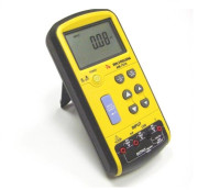 Калибратор напряжения и тока АМ-7070