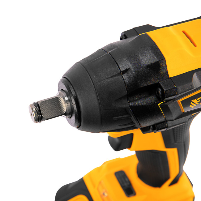 Гайковерт ударный аккумуляторный бесщет CIW-IB-300, Li-ion, 18В, 300Нм Denzel Гайковерт ударный аккумуляторный бесщет CIW-IB-300, Li-ion, 18В, 300Нм Denzel