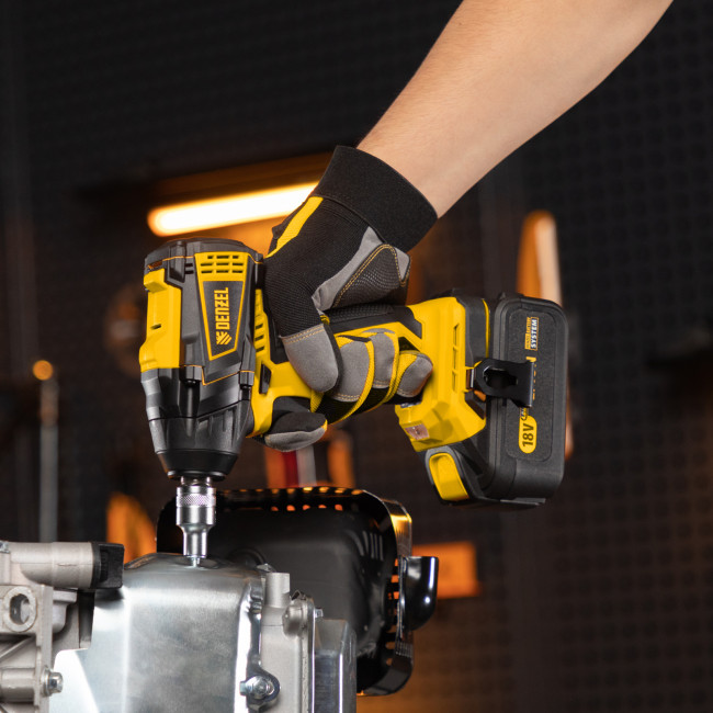 Гайковерт ударный аккумуляторный бесщет CIW-IB-300, Li-ion, 18В, 300Нм Denzel