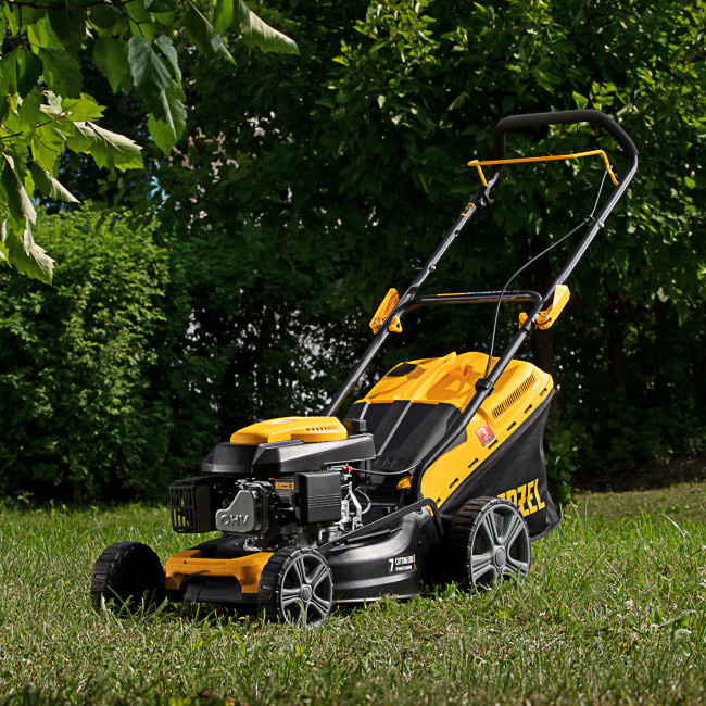 Газонокосилка бензиновая GLD-460, 146 куб.см, ширина 46 см, ручная, 7 уровней, травосборник 50 л Denzel