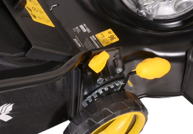 Бензиновая газонокосилка HUTER GLM-460ST