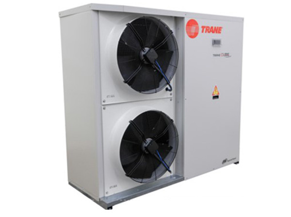 CGB 033 со спиральным компрессором с воздушным охлаждением